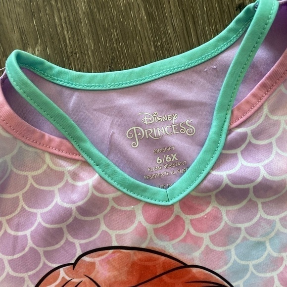 Disney Little mermaid nightgown. Play. Size 6/6X - Picture 3 of 10
